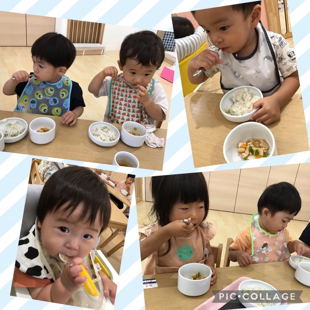 給食を食べる園児たち